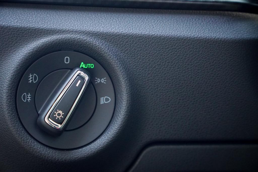 Škoda Kamiq 1.0 TSI Monte Carlo / DSG Aut / Pano / Matrix / Camera / Adaptive Cruise