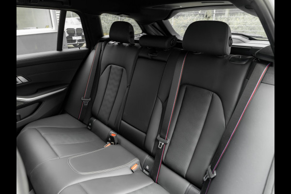 BMW 3 Serie Touring M3 xDrive - Carbon Brakes - Stoelventilatie - Carbon Interieur