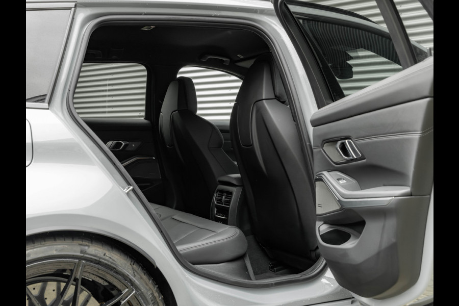 BMW 3 Serie Touring M3 xDrive - Carbon Brakes - Stoelventilatie - Carbon Interieur
