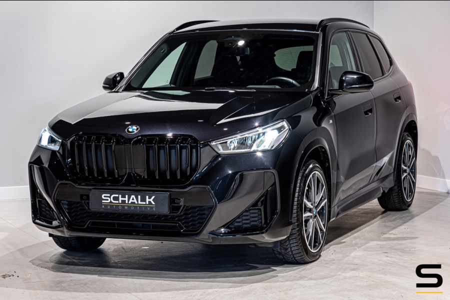 BMW X1 SDrive18i|M-sport|NAP|E-trekhaak|Cam|HUD|DealerOnderh