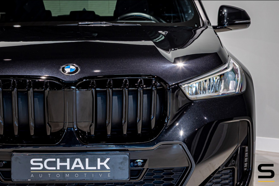 BMW X1 SDrive18i|M-sport|NAP|E-trekhaak|Cam|HUD|DealerOnderh