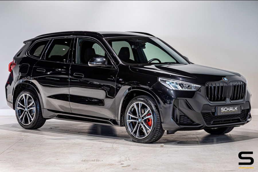 BMW X1 SDrive18i|M-sport|NAP|E-trekhaak|Cam|HUD|DealerOnderh