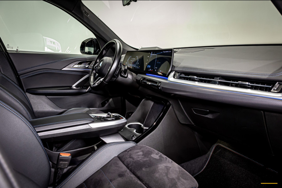 BMW X1 SDrive18i|M-sport|NAP|E-trekhaak|Cam|HUD|DealerOnderh