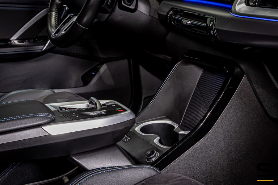 BMW X1 SDrive18i|M-sport|NAP|E-trekhaak|Cam|HUD|DealerOnderh
