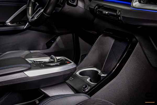 BMW X1 SDrive18i|M-sport|NAP|E-trekhaak|Cam|HUD|DealerOnderh