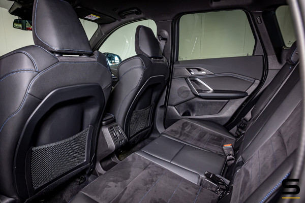 BMW X1 SDrive18i|M-sport|NAP|E-trekhaak|Cam|HUD|DealerOnderh