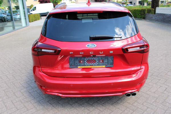 Ford FOCUS Wagon 1.0 EcoBoost Hybrid ST Line X | Head-Up | Adaptieve cruise | Trekhaak | Winterpack