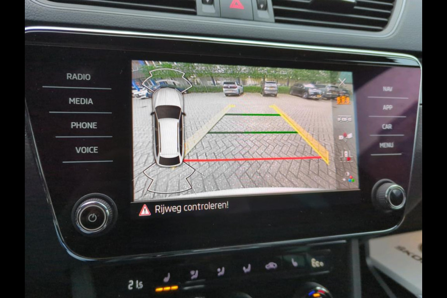 Škoda Superb Combi 1.4 TSI iV Sportline Business | Matrix-LED | Camera | Memory | Navigatie