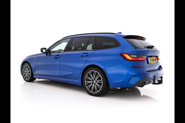 BMW 3 Serie Touring 330e M-Sportpack High Executive (Plug-in) Aut. *LEATHER-MICROFIBRE | FULL-LED | DIGI-COCKPIT | HEATED-SPORTSEATS | CAMERA | CARPLAY | SHIFTPADDLES | NAVI-FULLMAP | PRIVACY-GLASS | ECC | PDC | CRUISE | TOWBAR | 18''ALU*