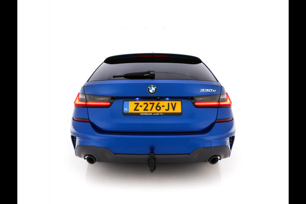 BMW 3 Serie Touring 330e M-Sportpack High Executive (Plug-in) Aut. *LEATHER-MICROFIBRE | FULL-LED | DIGI-COCKPIT | HEATED-SPORTSEATS | CAMERA | CARPLAY | SHIFTPADDLES | NAVI-FULLMAP | PRIVACY-GLASS | ECC | PDC | CRUISE | TOWBAR | 18''ALU*