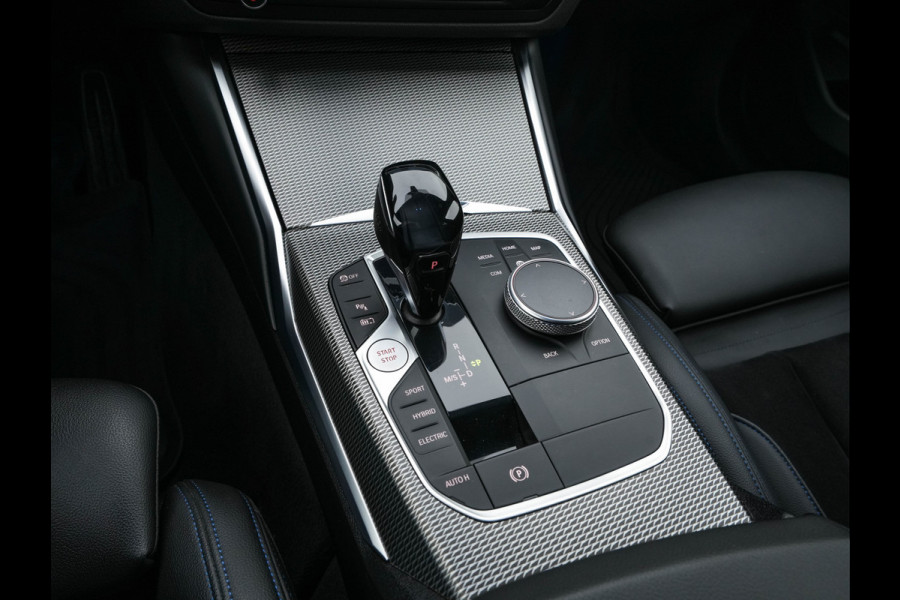 BMW 3 Serie Touring 330e M-Sportpack High Executive (Plug-in) Aut. *LEATHER-MICROFIBRE | FULL-LED | DIGI-COCKPIT | HEATED-SPORTSEATS | CAMERA | CARPLAY | SHIFTPADDLES | NAVI-FULLMAP | PRIVACY-GLASS | ECC | PDC | CRUISE | TOWBAR | 18''ALU*