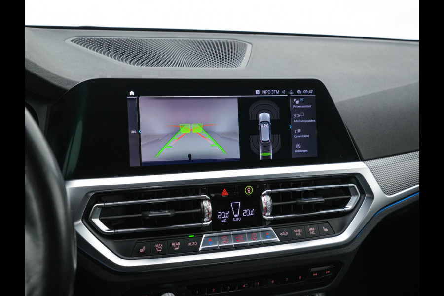 BMW 3 Serie Touring 330e M-Sportpack High Executive (Plug-in) Aut. *LEATHER-MICROFIBRE | FULL-LED | DIGI-COCKPIT | HEATED-SPORTSEATS | CAMERA | CARPLAY | SHIFTPADDLES | NAVI-FULLMAP | PRIVACY-GLASS | ECC | PDC | CRUISE | TOWBAR | 18''ALU*