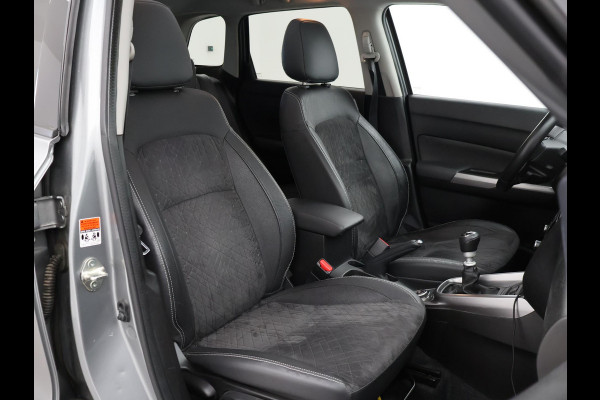 Suzuki Vitara 1.4 140 PK BOOSTERJET ALLGRIP STIJL + TREKHAAK | PANORAMA | CARPLAY | ADAPTIVE CRUISE | CAMERA | STOELVERW.