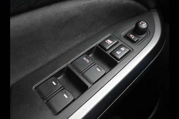 Suzuki Vitara 1.4 140 PK BOOSTERJET ALLGRIP STIJL + TREKHAAK | PANORAMA | CARPLAY | ADAPTIVE CRUISE | CAMERA | STOELVERW.