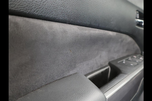 Suzuki Vitara 1.4 140 PK BOOSTERJET ALLGRIP STIJL + TREKHAAK | PANORAMA | CARPLAY | ADAPTIVE CRUISE | CAMERA | STOELVERW.