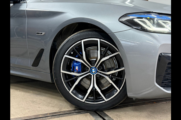 BMW 5 Serie Touring 530e M-Sport Pro xDrive |Pano | H/K Sound | HUD | ACC | Laser | Nappa leder | Luchtvering achteras