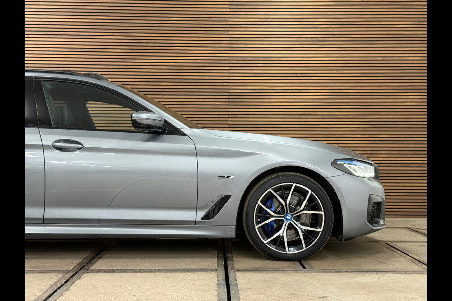 BMW 5 Serie Touring 530e M-Sport Pro xDrive |Pano | H/K Sound | HUD | ACC | Laser | Nappa leder | Luchtvering achteras