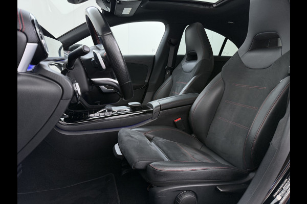 Mercedes-Benz CLA-Klasse 180 Automaat AMG Business Solution Panoramadak Camera Widescreen cockpit Apple Carplay Android Auto Navi Pdc Cruise Control Stoe Privacy Glas Lmv Led DAB Licht en zichtpakket Premium pakket Dealeronderhouden 1e Eigenaar Origineel Nederlandse Auto
