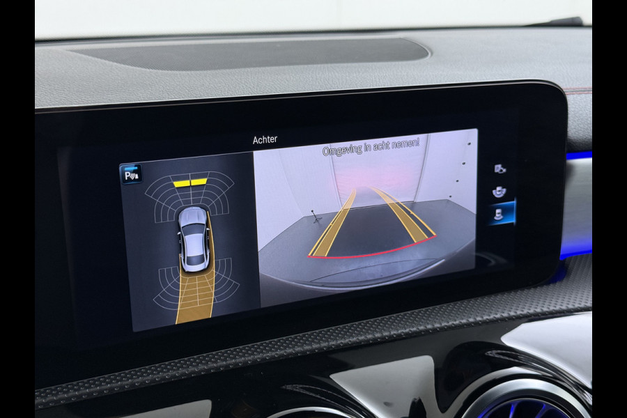 Mercedes-Benz CLA-Klasse 180 Automaat AMG Business Solution Panoramadak Camera Widescreen cockpit Apple Carplay Android Auto Navi Pdc Cruise Control Stoe Privacy Glas Lmv Led DAB Licht en zichtpakket Premium pakket Dealeronderhouden 1e Eigenaar Origineel Nederlandse Auto