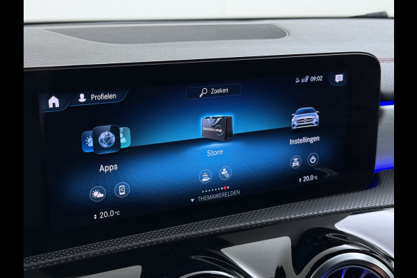 Mercedes-Benz CLA-Klasse 180 Automaat AMG Business Solution Panoramadak Camera Widescreen cockpit Apple Carplay Android Auto Navi Pdc Cruise Control Stoe Privacy Glas Lmv Led DAB Licht en zichtpakket Premium pakket Dealeronderhouden 1e Eigenaar Origineel Nederlandse Auto
