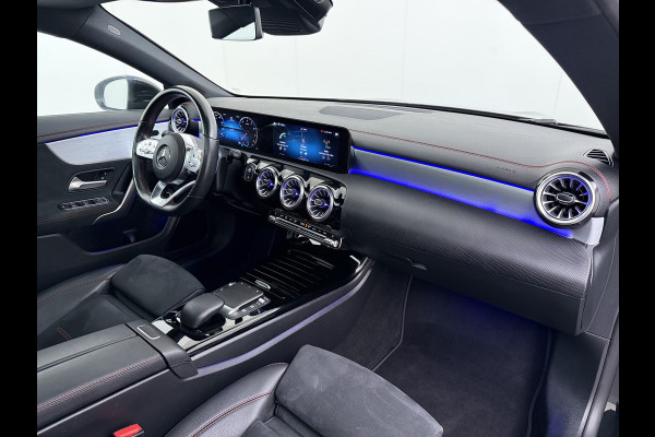 Mercedes-Benz CLA-Klasse 180 Automaat AMG Business Solution Panoramadak Camera Widescreen cockpit Apple Carplay Android Auto Navi Pdc Cruise Control Stoe Privacy Glas Lmv Led DAB Licht en zichtpakket Premium pakket Dealeronderhouden 1e Eigenaar Origineel Nederlandse Auto