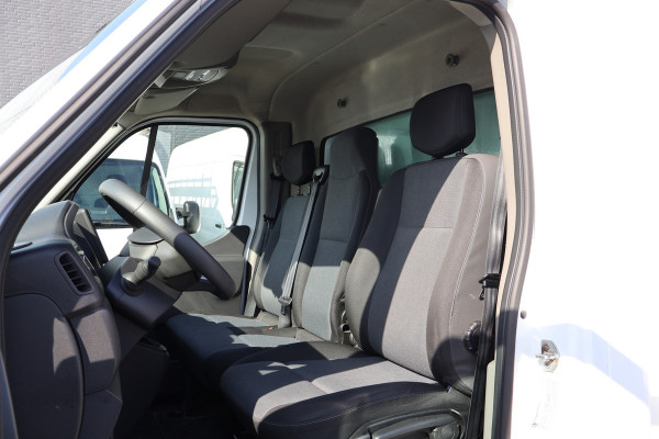 Renault Master 2.3 dCi Bakwagen met Laadklep