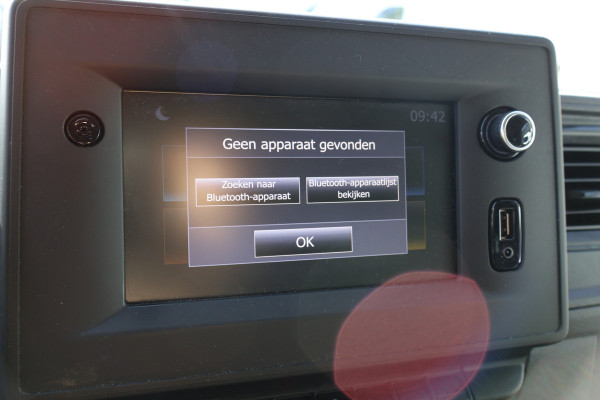 Renault Master 2.3 dCi Bakwagen met Laadklep
