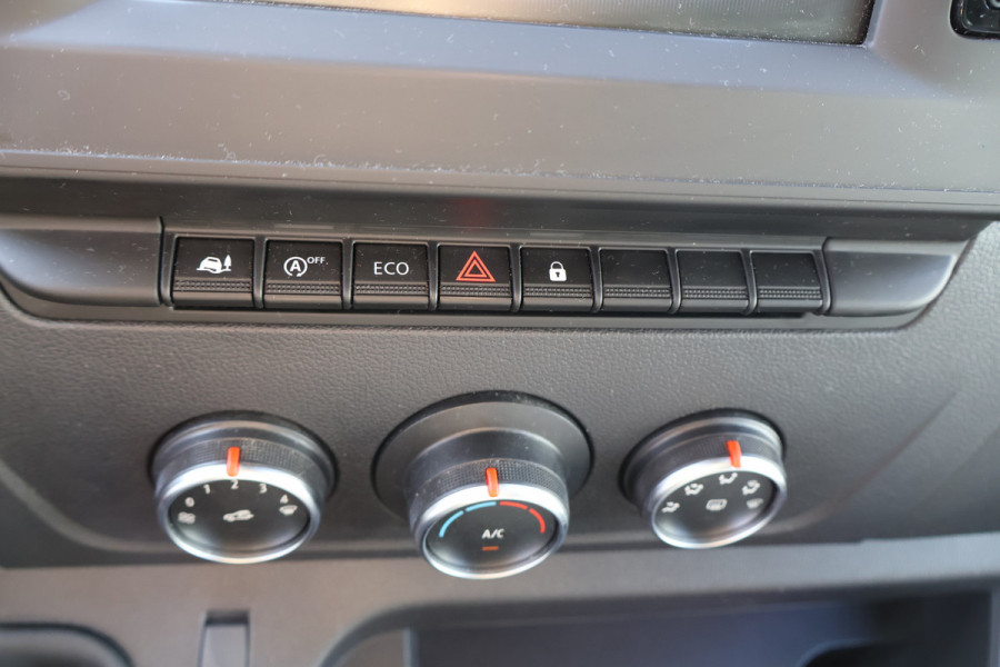 Renault Master 2.3 dCi Bakwagen met Laadklep