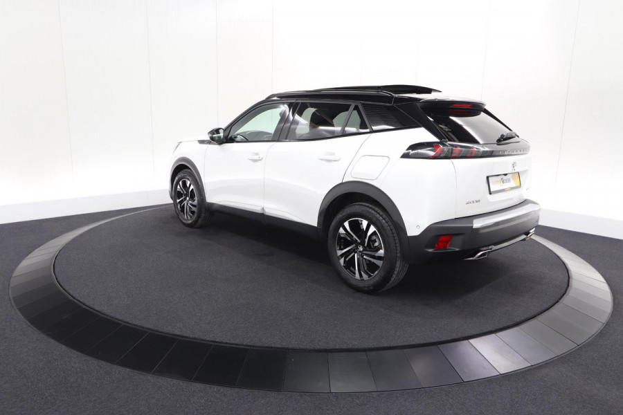 Peugeot 2008 PureTech 130 GT | Elektrisch Panoramadak | Camera | Dodehoekdetectie | Navigatie