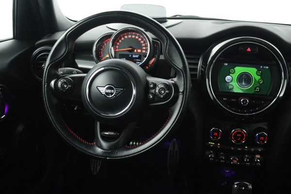 MINI Mini 2.0 Cooper S Knightsbridge Edition (PANORAMADAK, STOELVERWARMING, LEDER, HEAD-UP, LED, DEALER ONDERHOUDEN)
