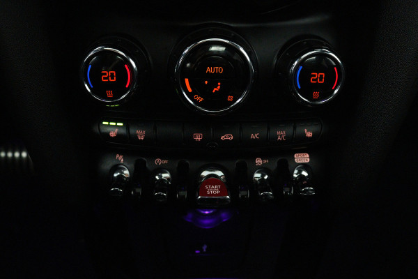 MINI Mini 2.0 Cooper S Knightsbridge Edition (PANORAMADAK, STOELVERWARMING, LEDER, HEAD-UP, LED, DEALER ONDERHOUDEN)
