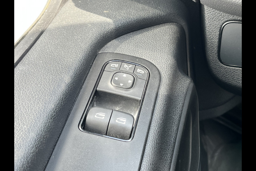Mercedes-Benz Sprinter 215 1.9 CDI Automaat L2H2 Climate Control Camera Carplay Parkeersensoren V+A