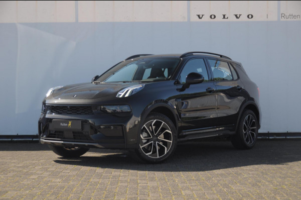 Lynk & Co 01 276PK Automaat Core / Adaptieve cruise control / Stoel - en stuurwielverarming / Parkeersensoren met camera / Apple carplay / Trekhaak / Metallic lak / 19" lichtmetalen velgen