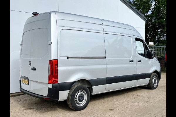 Mercedes-Benz Sprinter 215 1.9 CDI L2H2 Automaat L2H2 Climate Control Camera Carplay Parkeersensoren V+A