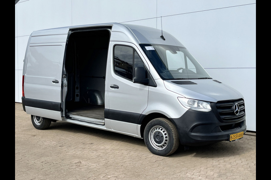 Mercedes-Benz Sprinter 215 1.9 CDI L2H2 Automaat L2H2 Climate Control Camera Carplay Parkeersensoren V+A