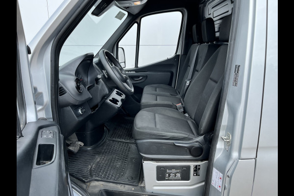 Mercedes-Benz Sprinter 215 1.9 CDI L2H2 Automaat L2H2 Climate Control Camera Carplay Parkeersensoren V+A