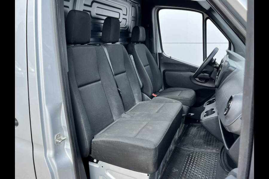 Mercedes-Benz Sprinter 215 1.9 CDI L2H2 Automaat L2H2 Climate Control Camera Carplay Parkeersensoren V+A