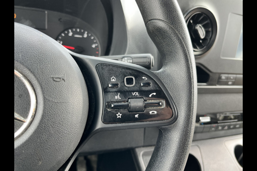 Mercedes-Benz Sprinter 215 1.9 CDI L2H2 Automaat L2H2 Climate Control Camera Carplay Parkeersensoren V+A