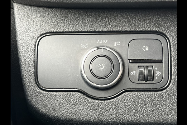 Mercedes-Benz Sprinter 215 1.9 CDI L2H2 Automaat L2H2 Climate Control Camera Carplay Parkeersensoren V+A