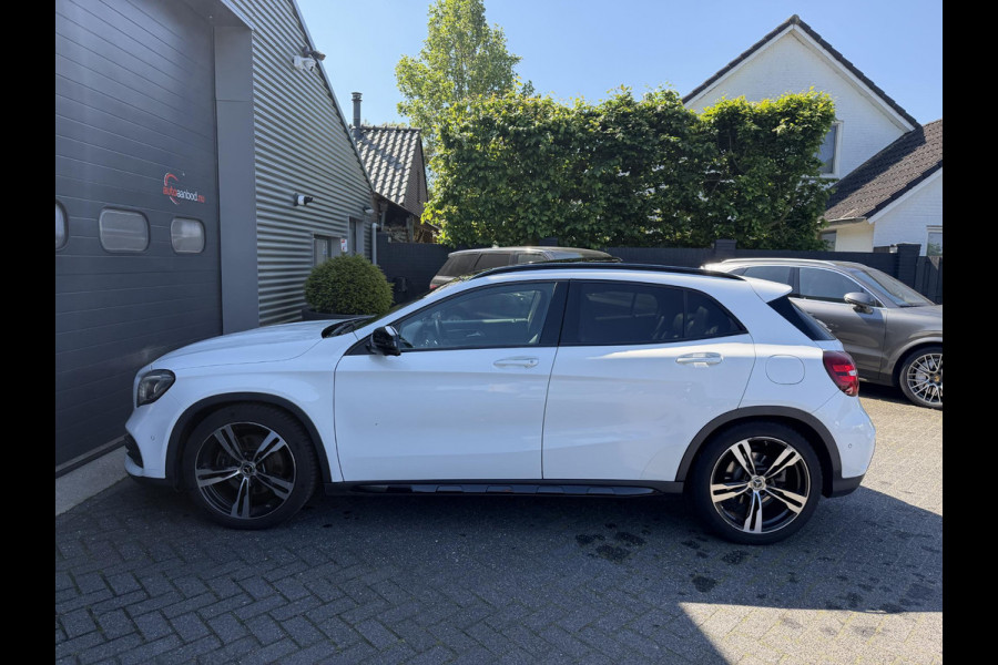 Mercedes-Benz GLA 220 d AMG | Panoramadak | 360* Camera | Harmon Kardon | Night Pakket |