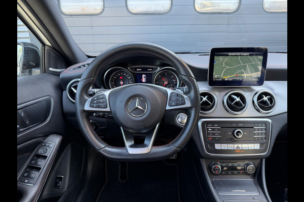 Mercedes-Benz GLA 220 d AMG | Panoramadak | 360* Camera | Harmon Kardon | Night Pakket |