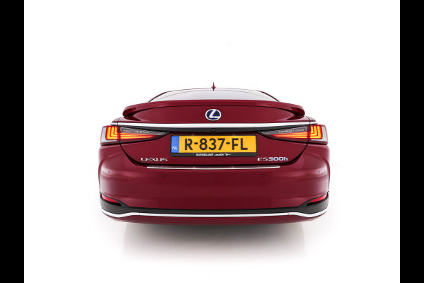 Lexus ES 300h Business Line (INCL.BTW) Aut. *PANO | LEATHER | FULL-LED | ADAPTIVE-CRUISE | BLIND-SPOT | KEYLESS | CAMERA | HEATED-COMFORTSEATS | NAVI-FULLMAP | PRIVACY-GLASS | SHIFT-PADDLES | ECC | PDC | 19''ALU*