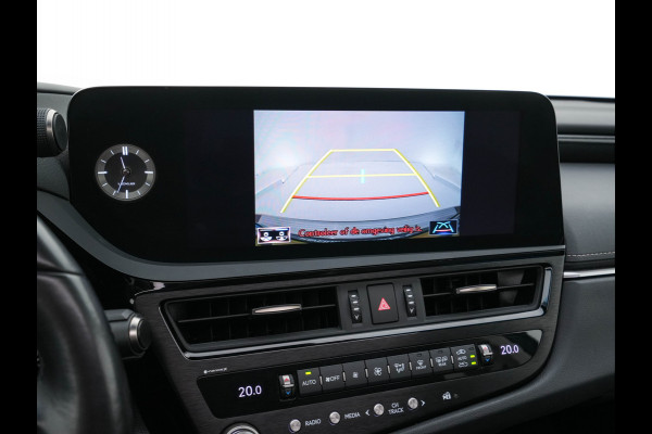 Lexus ES 300h Business Line (INCL.BTW) Aut. *PANO | LEATHER | FULL-LED | ADAPTIVE-CRUISE | BLIND-SPOT | KEYLESS | CAMERA | HEATED-COMFORTSEATS | NAVI-FULLMAP | PRIVACY-GLASS | SHIFT-PADDLES | ECC | PDC | 19''ALU*