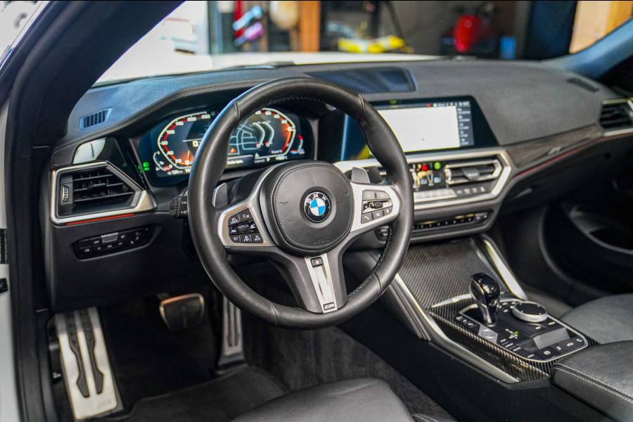 BMW 4 Serie Cabrio M440i xDrive High Executive | Laser LED | Driving Assistant Professional | Luxe Leder | Stoelkoeling | HuD