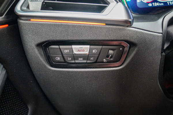 BMW 4 Serie Cabrio M440i xDrive High Executive | Laser LED | Driving Assistant Professional | Luxe Leder | Stoelkoeling | HuD
