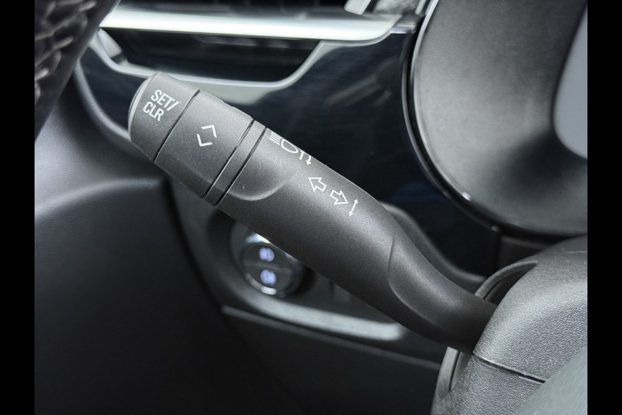Opel CORSA-E Elegance 50 kWh SOH 93% Navi Ecc 360°Camera Apple Carplay Android Auto Cruise Control Pdc Dodehoek detectie Keyless Draadloze telefoonlader Privacy Glas Lmv Isofix Led Regen-Lichtsensor Lane Assist Origineel Nederlandse Auto Zeer compleet!