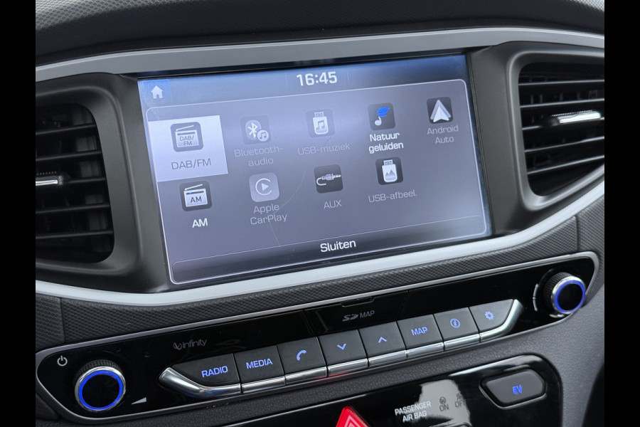 Hyundai IONIQ Premium EV SOH 99,9% Panorama-Schuifdak Adap.Cruise Leder+Memory Navi Ecc Trekhaak Infinity®-Audio Camera Apple Carplay Android  Stoel+Stuurverwarming Elek.Stoelen Lmv Bluetooth Dodehoek+Lane Assist VESS Origineel Nederlandse Auto
