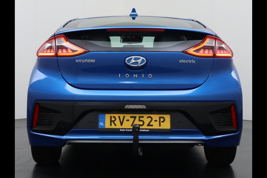 Hyundai IONIQ Premium EV SOH 99,9% Panorama-Schuifdak Adap.Cruise Leder+Memory Navi Ecc Trekhaak Infinity®-Audio Camera Apple Carplay Android  Stoel+Stuurverwarming Elek.Stoelen Lmv Bluetooth Dodehoek+Lane Assist VESS Origineel Nederlandse Auto