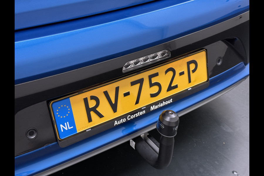 Hyundai IONIQ Premium EV SOH 99,9% Panorama-Schuifdak Adap.Cruise Leder+Memory Navi Ecc Trekhaak Infinity®-Audio Camera Apple Carplay Android  Stoel+Stuurverwarming Elek.Stoelen Lmv Bluetooth Dodehoek+Lane Assist VESS Origineel Nederlandse Auto