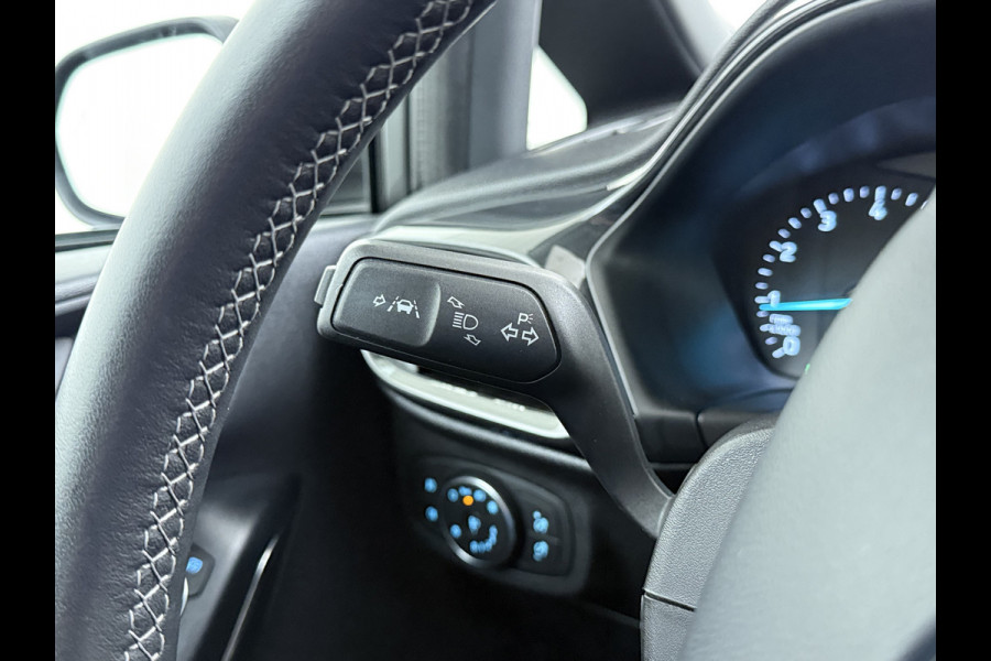 Ford Fiesta 1.0T ST-Line 5Drs Navi Ecc Apple Carplay Android Auto Cruise Control Pdc DAB Lmv Privacy Glas Isofix Voorruitverwarming Lane Assist Led Celebirty Owned